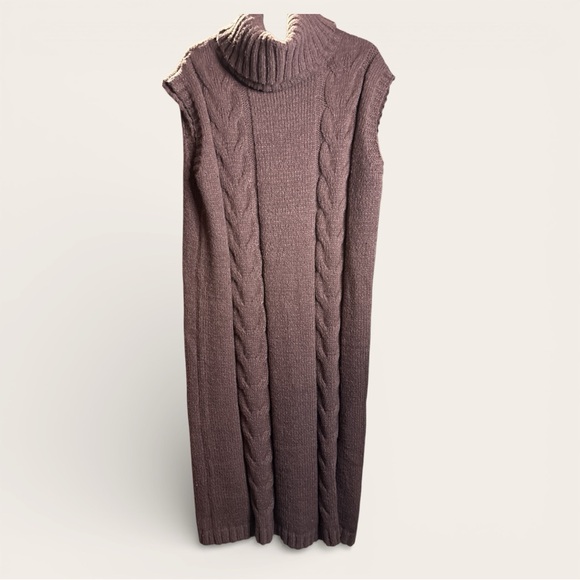 EASEL Women's Sleeveless Cable Knit Sweater Dress - Medium NWT - Picture 3 of 4
